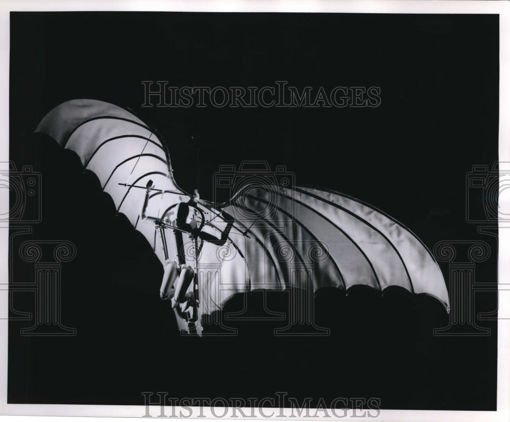 1967 Press Photo Flying machine Leonardo made many unsuccessful attempts at - Historic Images