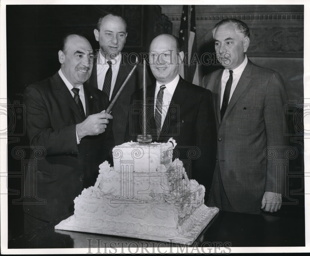 1961 Press Photo Mayor Celebrezze, Nelson Stern, Julie Kravitz, and Nate Shafran - Historic Images