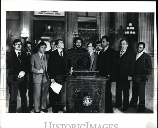 1985 Press Photo Lonnie Burten - Historic Images