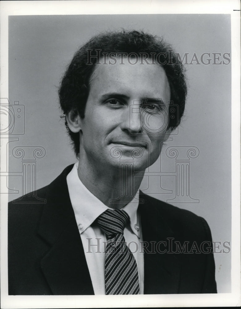 1984 Press Photo Joe Conway Weatherman - Historic Images