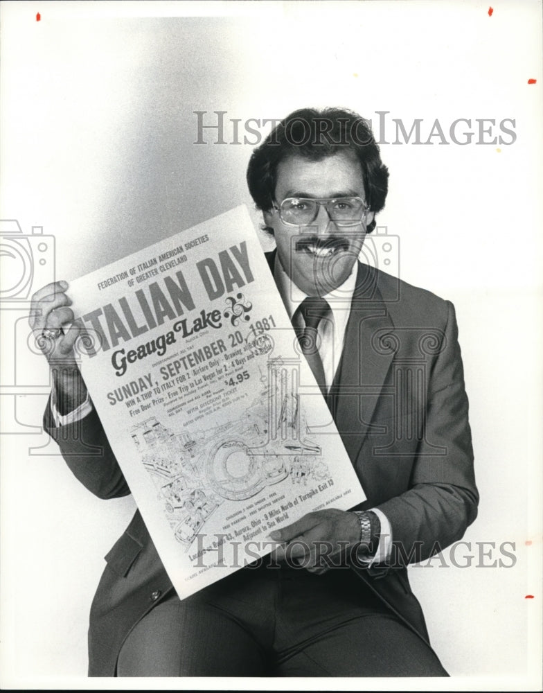 1981 Press Photo Sons Of Italy Anthony Farone - Historic Images