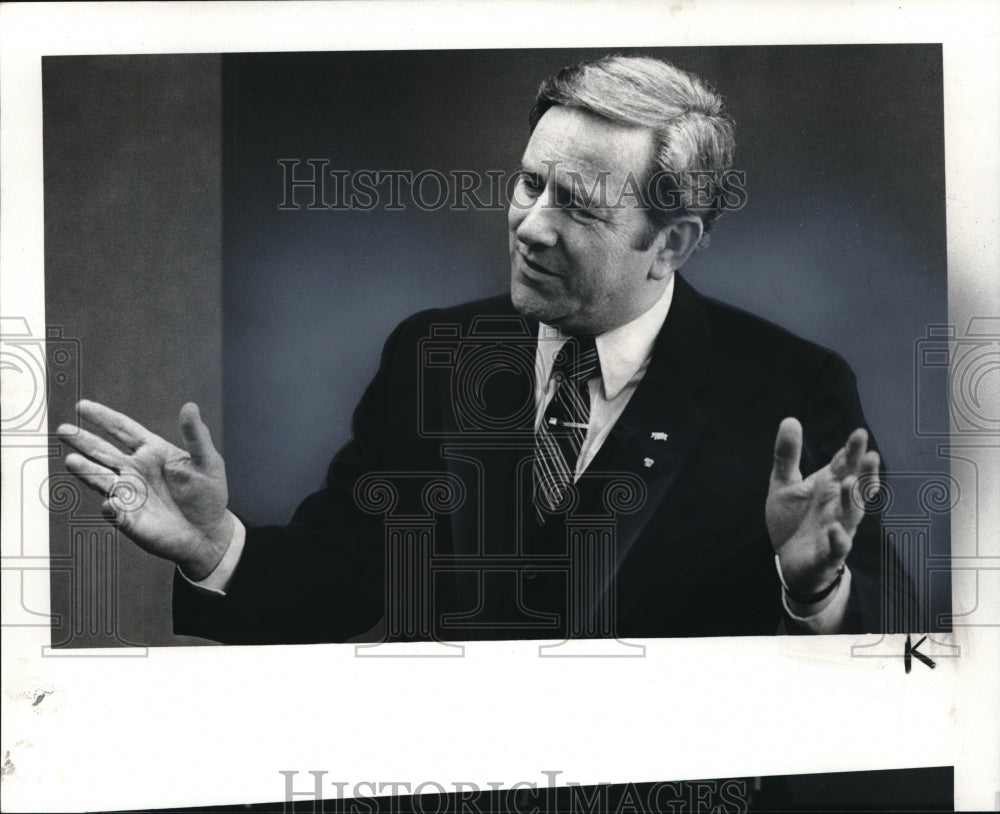 1982 Press Photo Jerry Falwell of the Moral majority  at City Club. - Historic Images