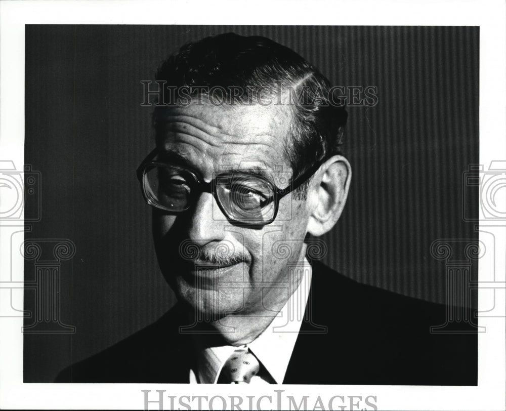 1987 Press Photo  Dr William Freund Chief Economist Emeritus New York Stock Exch - Historic Images