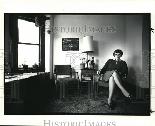 1986 Press Photo Claire Farnsworth at West Side Womens Center - Historic Images