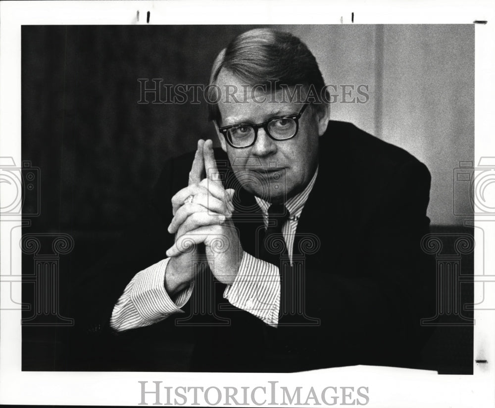 1988 Press Photo TRW CORP President Joseph T. Gorman - Historic Images