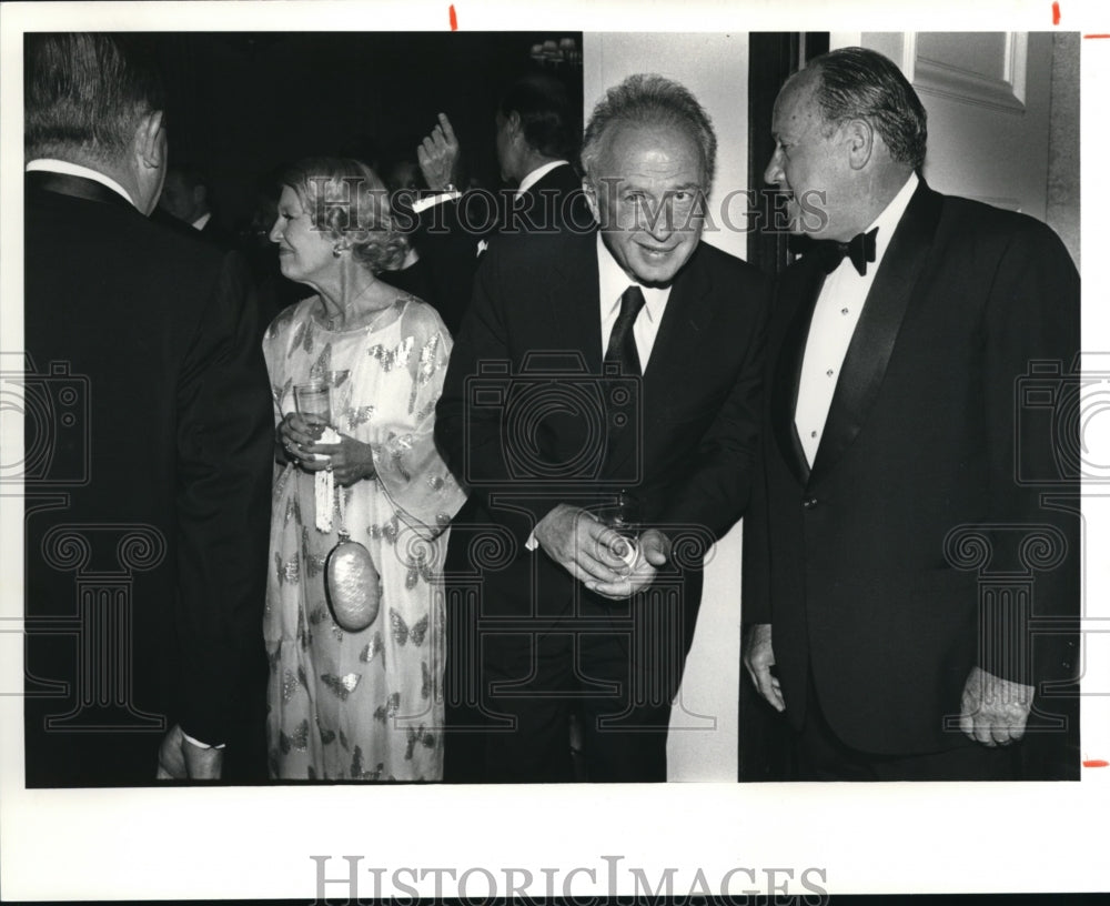 1981 Press Photo Former PM of Israel left in town to honor George J. Grabner R - Historic Images