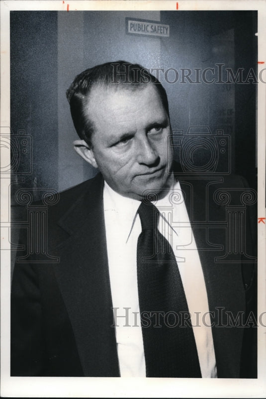 1976 Press Photo Police Chief Lloyd Garey - Historic Images