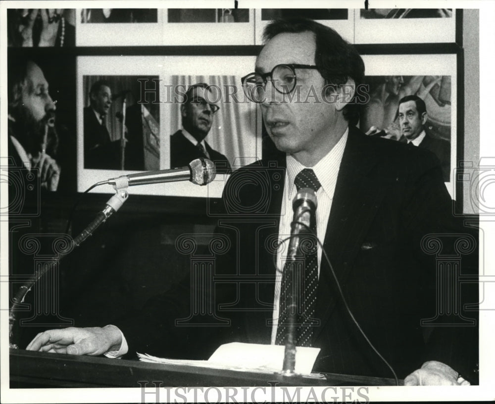 1982 Press Photo Dr. Jack Geiger President of Physician for Human Rights - Historic Images