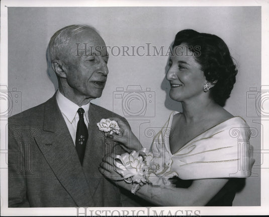 1959 Press Photo Atty.Carl D Friebolin at Cleveland Legal Secretaries Assn. - Historic Images