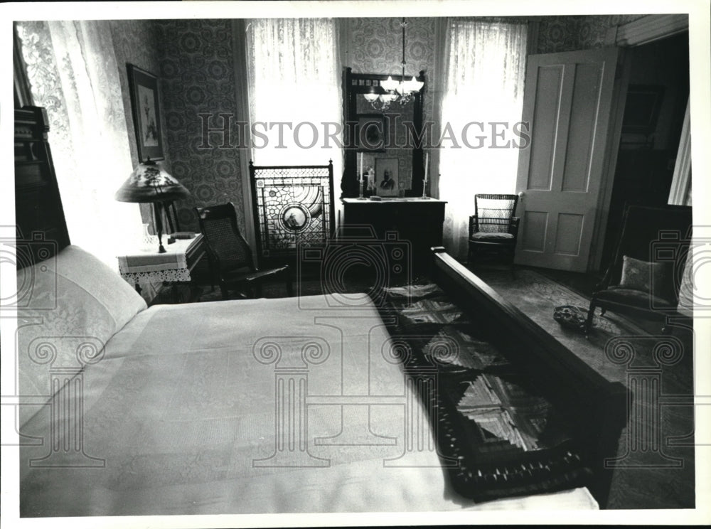 1982 Press Photo Interior Lawnfield home Of Former President James Garfield - Historic Images