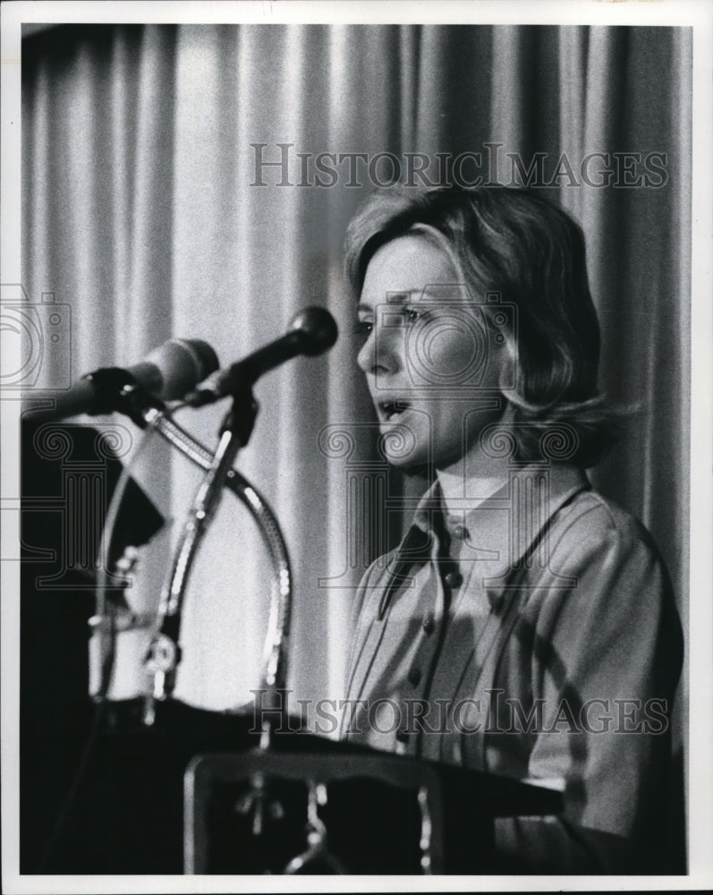 1972, Marianne Gidney at the City Club - cva12618 - Historic Images