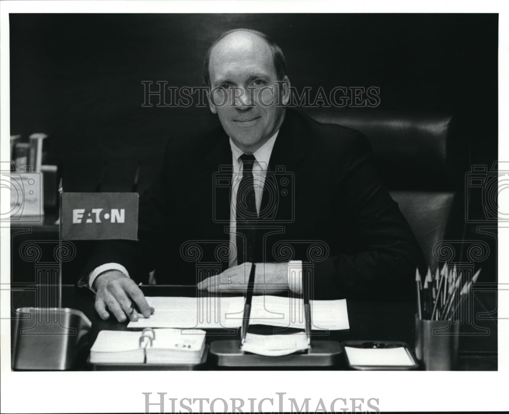 1989 Gerald L Gherlein VP General Counsel Eaton Corp  - Historic Images