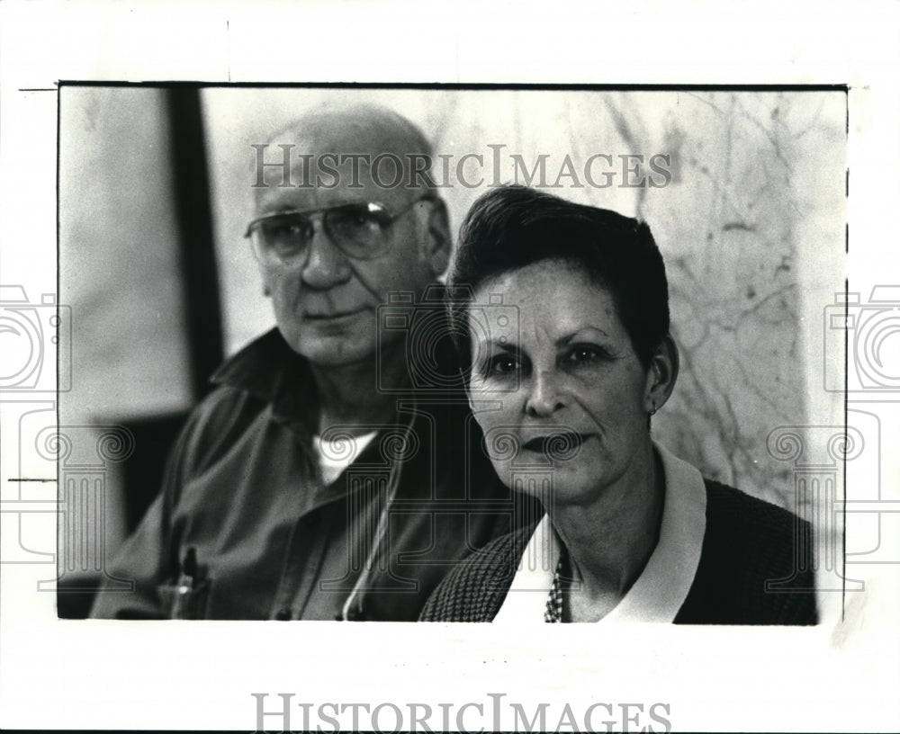 1988 Press Photo Robert &amp; Evelyn Gibbs, teacher &amp; artist couple from Painesville - Historic Images