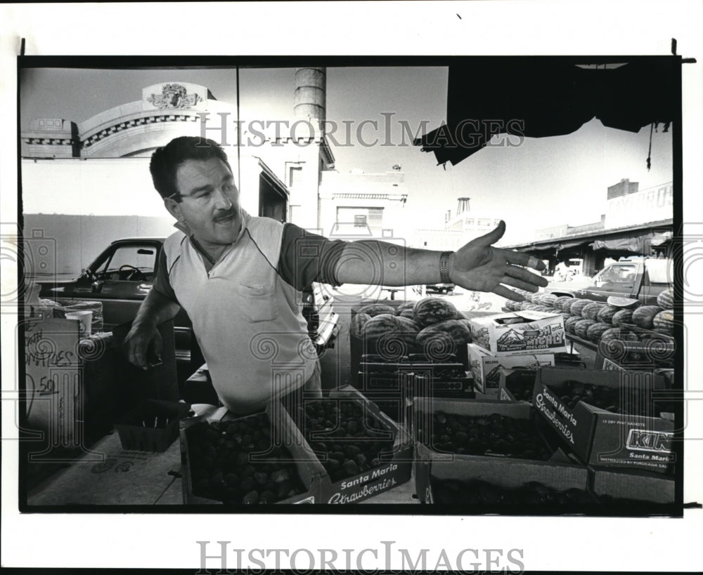 1987 Press Photo West Side Market Merchants upset at higher rents Jack Gentille - Historic Images