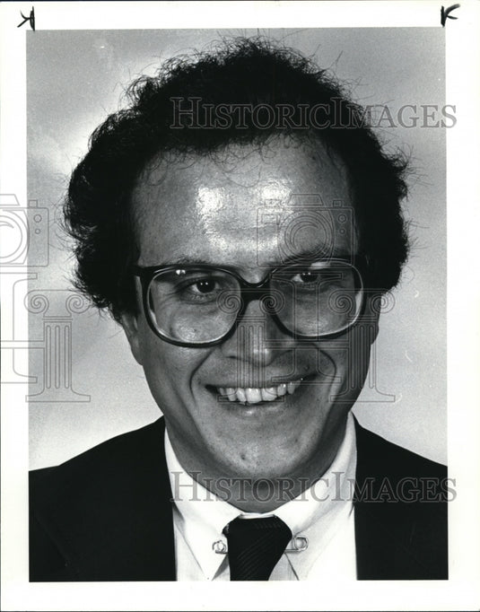 1985 Press Photo Gus Frances Council Candidate - Historic Images