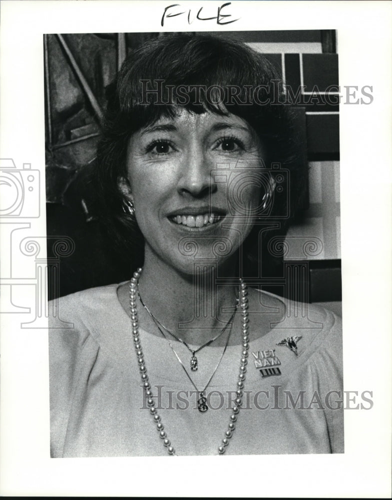 1988 Press Photo Diane Carlson Evans of Veterans Women&#39;s Memorial Project. - Historic Images