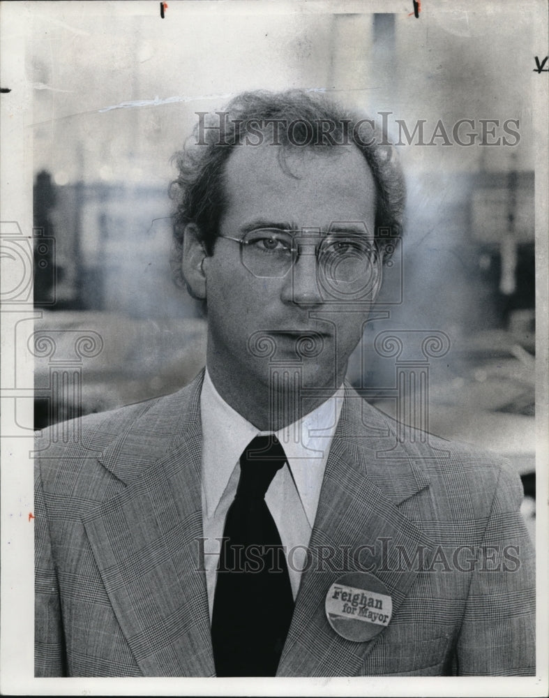 1977 Press Photo Francis Feighan Congressman of Ohio. - Historic Images