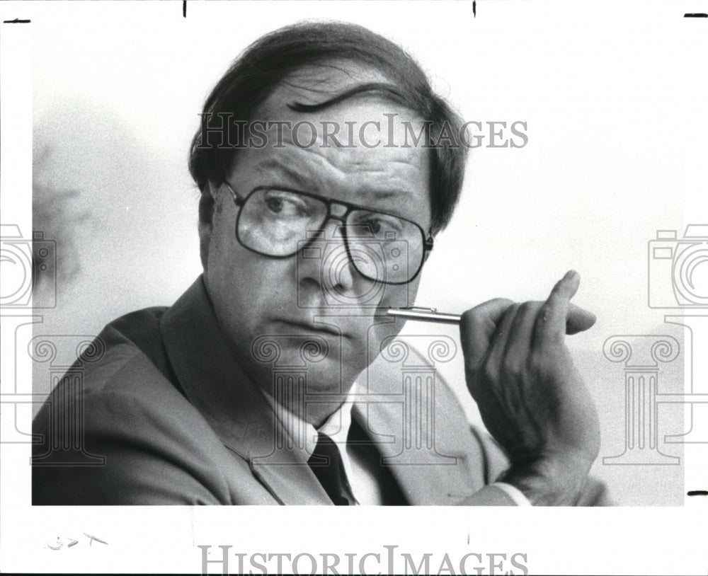 1989 Press Photo Mr. Allan Franks, a member of Ohio EPA that came into town - Historic Images