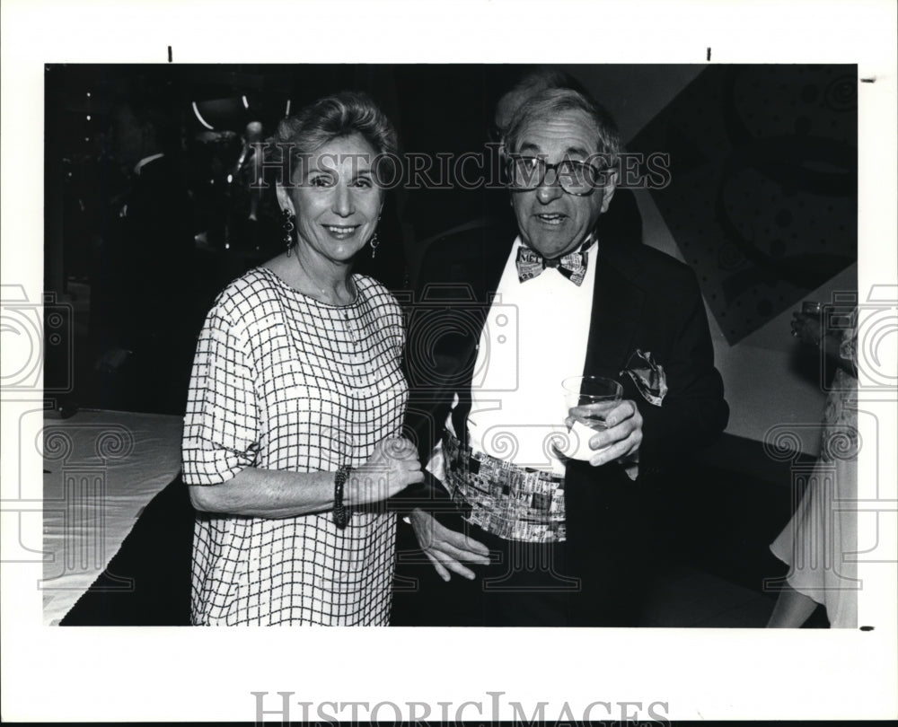 1991 Press Photo Tuda and Don Evans at the Galleria Opera Party - Historic Images