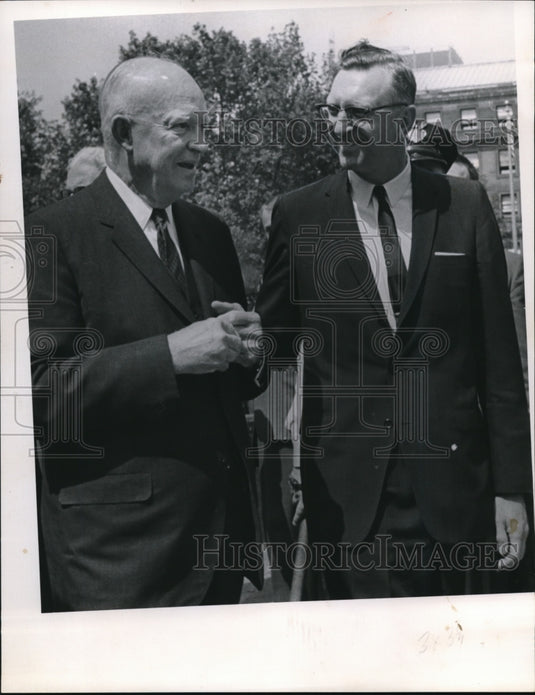 1964 Press Photo Former Pres. Dwight D. Eisenhower Mayor Ralph Locher - Historic Images