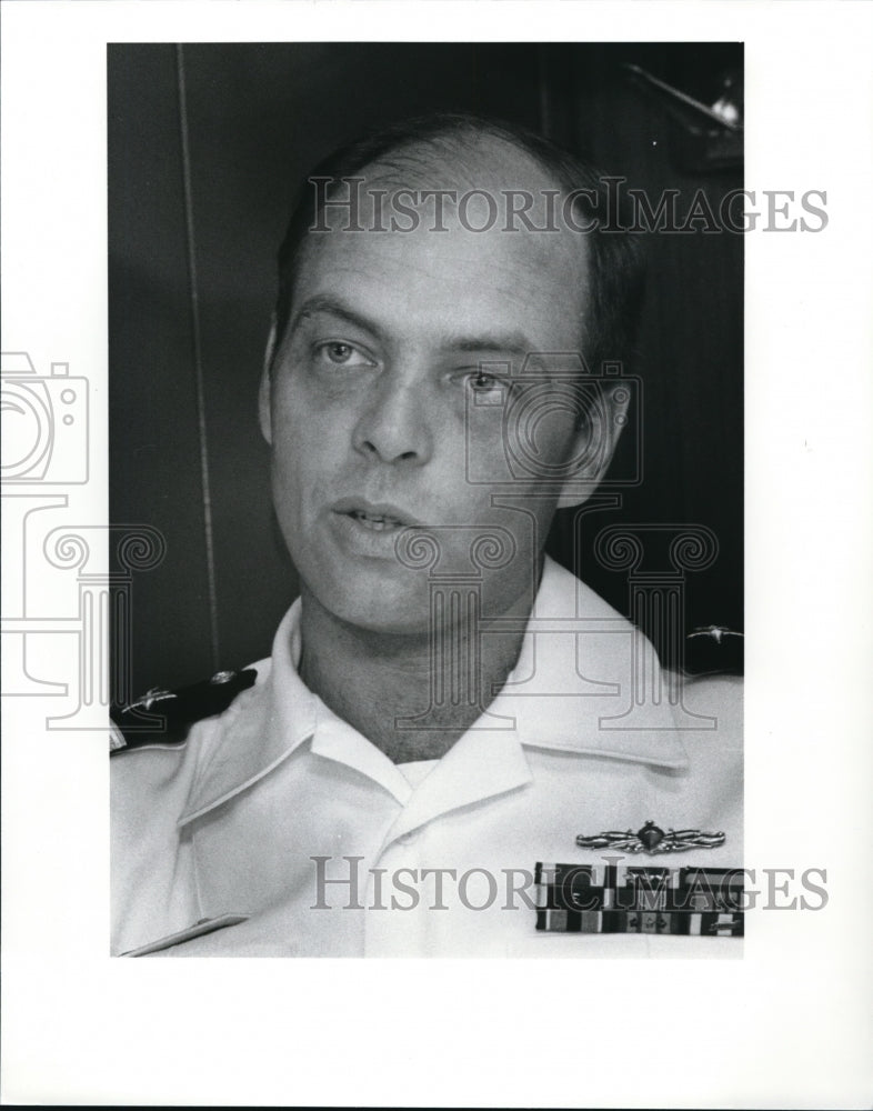 1989 Press Photo Gregory W. Ertel Commander of the USS Bolderg - Historic Images