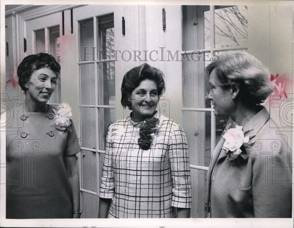 1968, Mrs. Harold L. Enarson, Mrs. Robert W. Morse and Mrs.bMillis - Historic Images