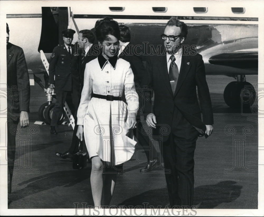 1971, Mrs. Dwight D. Eisenhower visit to Cleve and Mayor Ralph J. Par - Historic Images