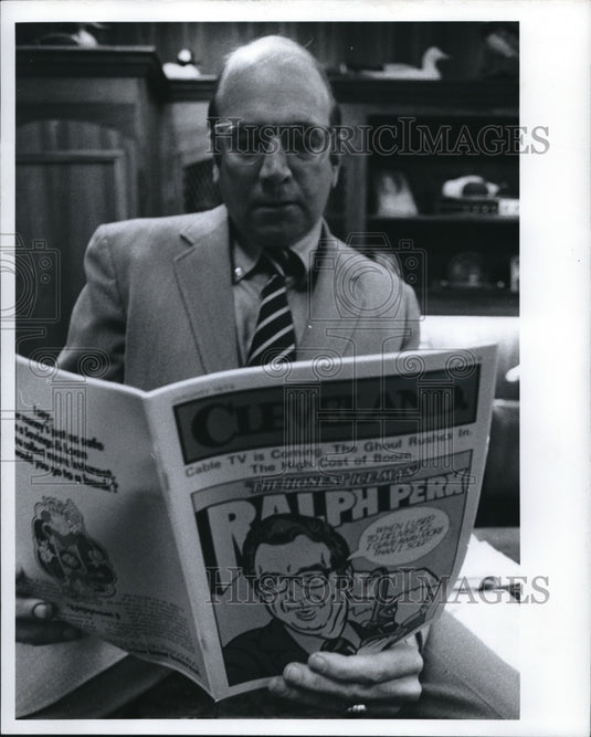 1973 Press Photo Oliver Emensoy Pres. Emenson Press Inc - cva13537 - Historic Images