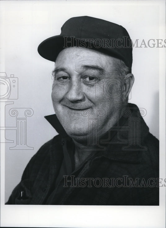 1977 Press Photo Gus Drach - Historic Images