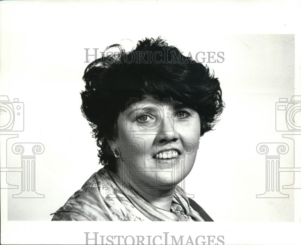 1988 Press Photo Denise Gallagher Column Head - Historic Images