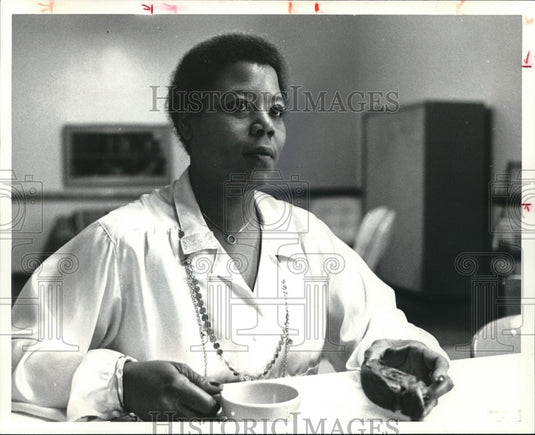 1980 Press Photo Mrs. Prentiss Floyd Hobart School Painesville - Historic Images