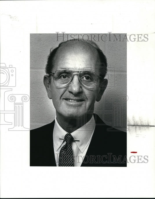 1986 Press Photo Anthony F. Fugaro, new port Director named at the board meeting - Historic Images