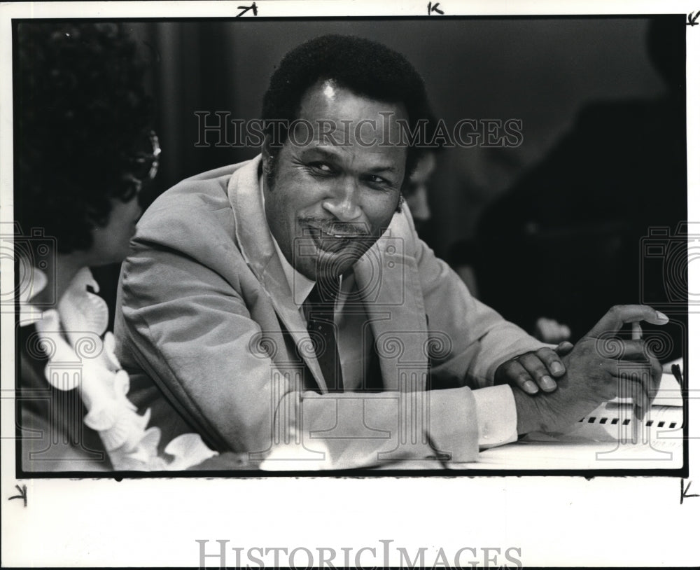 1984 Press Photo George L. Forbes at City Council Committee meetings - Historic Images