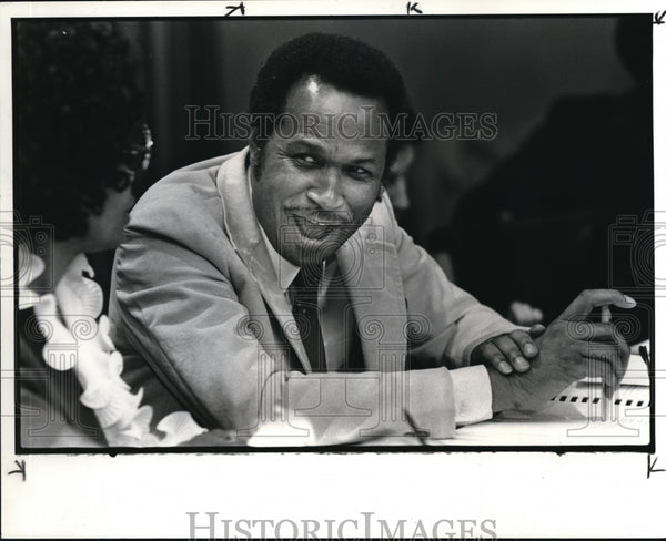 1984 Press Photo George L. Forbes at City Council Committee meetings ...