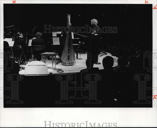 1977, Renee Galland - Historic Images