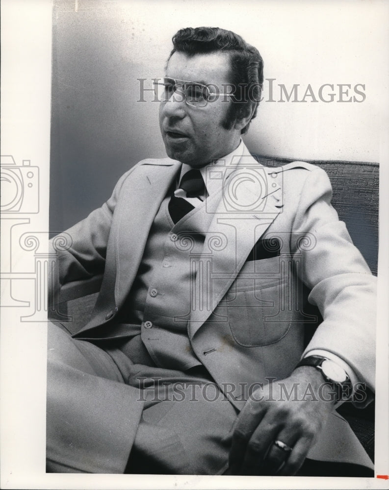 1977 Press Photo Herbert A. Glieberman Cleveland Divorce Lawyer - Historic Images