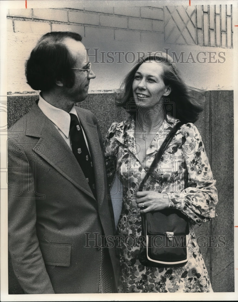 1976 Press Photo Rev James D. Foster &amp; wife Barbara Foster of Mayfield United - Historic Images