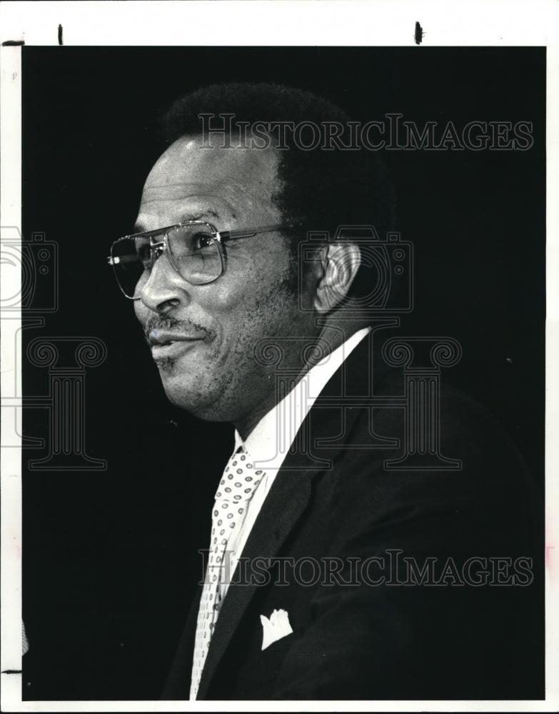 1987 Press Photo George Forbes at the CSU - Historic Images