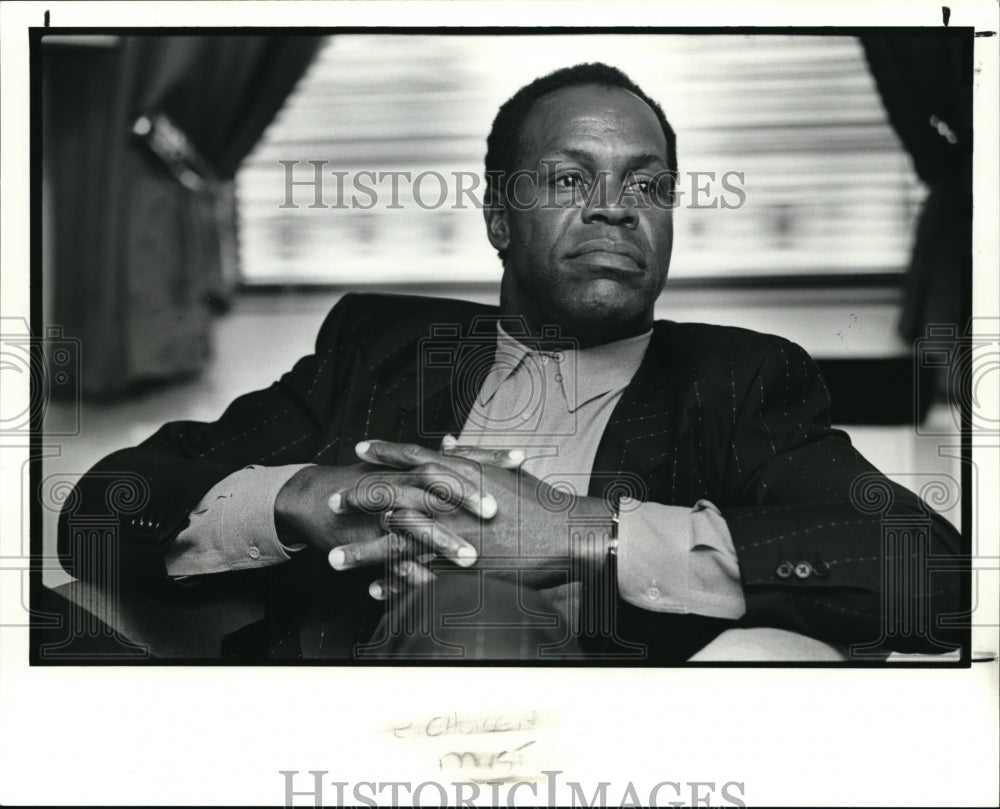 1990 Press Photo Danny Glover, (Lethal Weapon) here promoting his movie - 687 - Historic Images