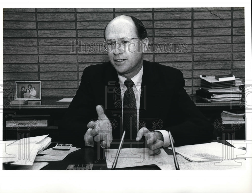 1989 Press Photo Bruce C. Gilbert President of the Ohio Contractors Association. - Historic Images