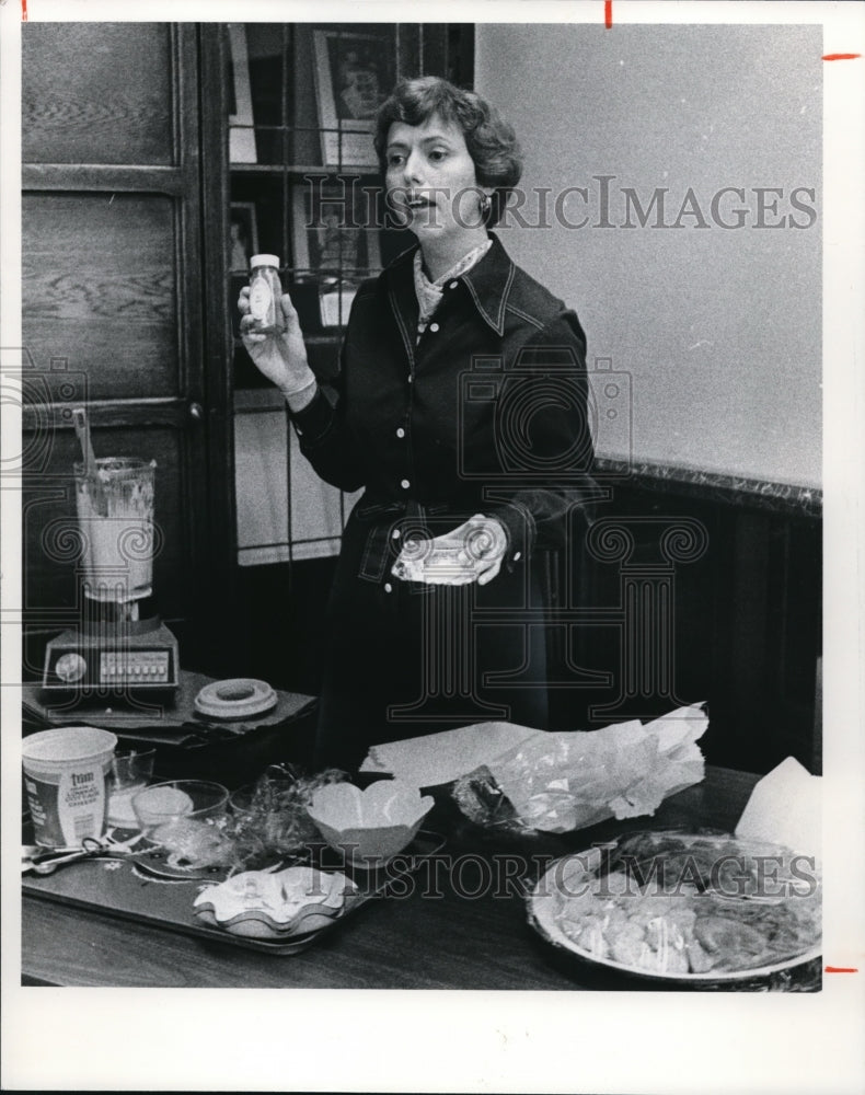1977 Press Photo The nutritionist Sally Gleason - Historic Images