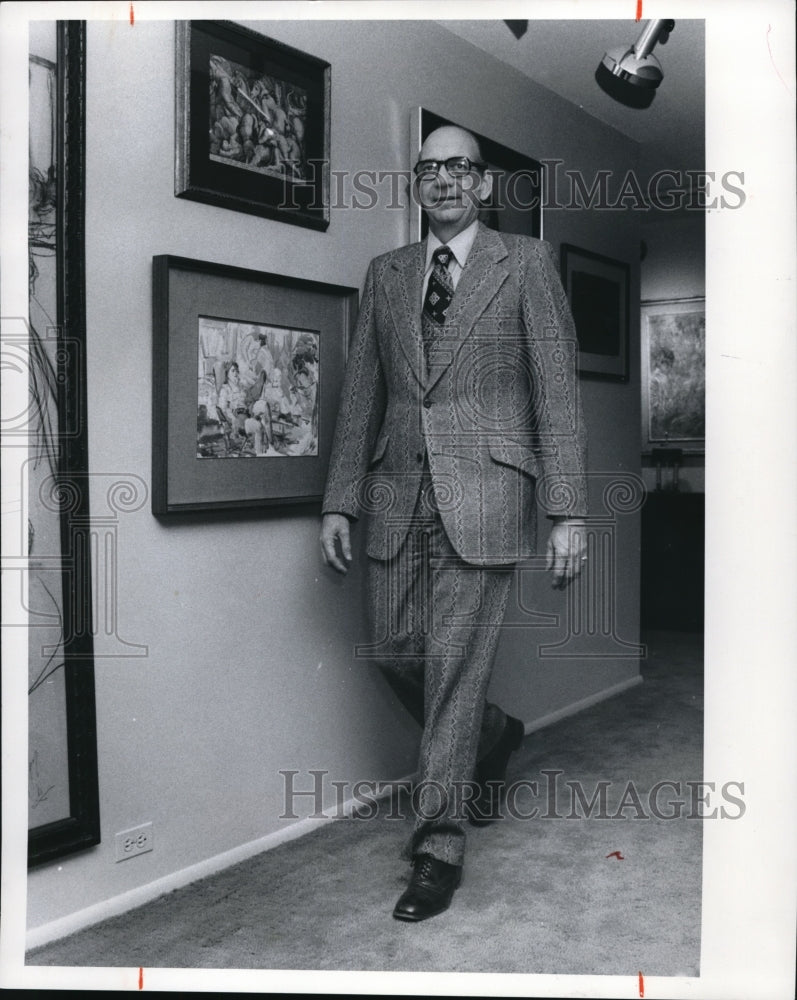 1973 Press Photo Norman Glauber fashion - Historic Images