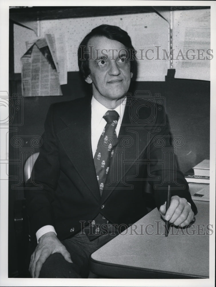 1978 Press Photo Fred Griffith in his office - Historic Images