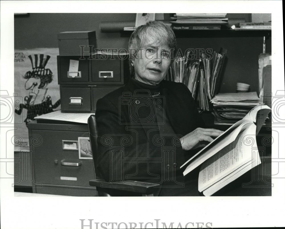 1982 Press Photo Dr. Marge Grevatt - Historic Images
