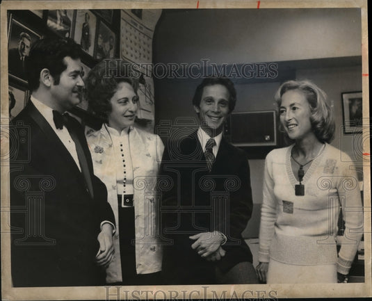 1973 Press Photo David L. Stashower, Mrs Julius Drossin, Joel Grey & Mrs Meisel - Historic Images