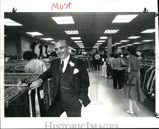 1985 Press Photo George J. Greenberg, President of Loehmann's Department Store - Historic Images