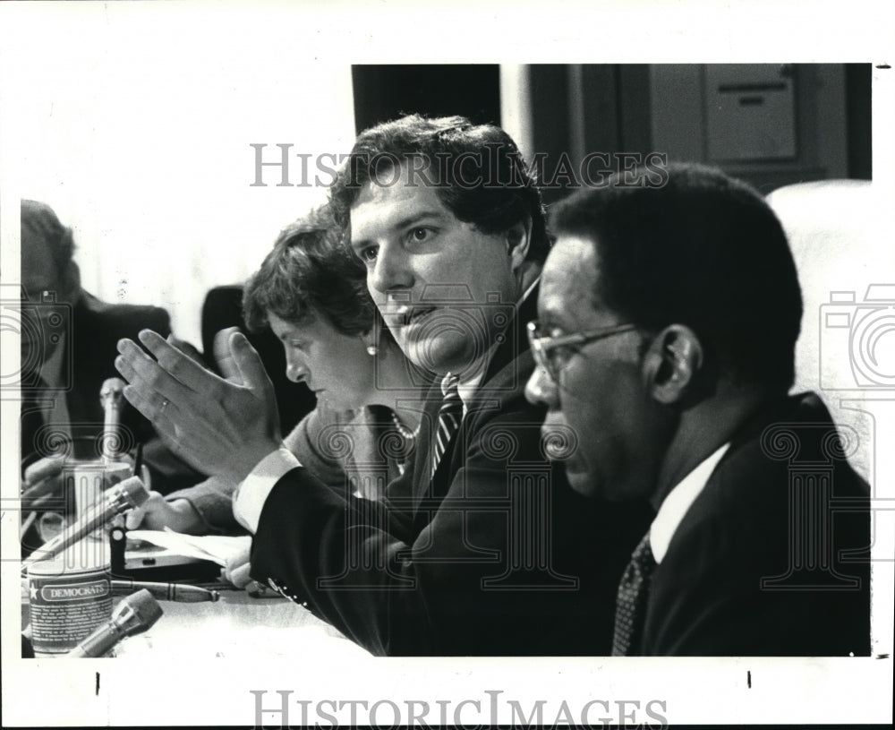 1987 Press Photo Timothy F.Hagan County Commissioner at RTA Trial Case - Historic Images