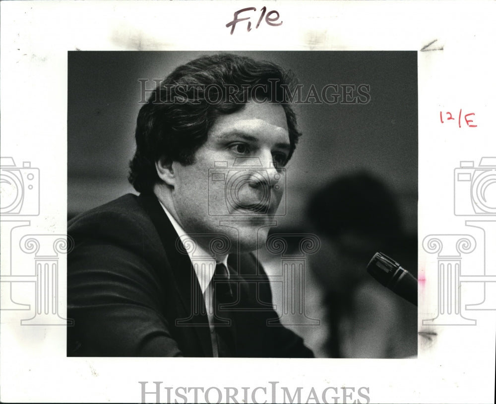 1987 Press Photo Timothy Hagan, President Cuy. Board of Commissioners - Historic Images