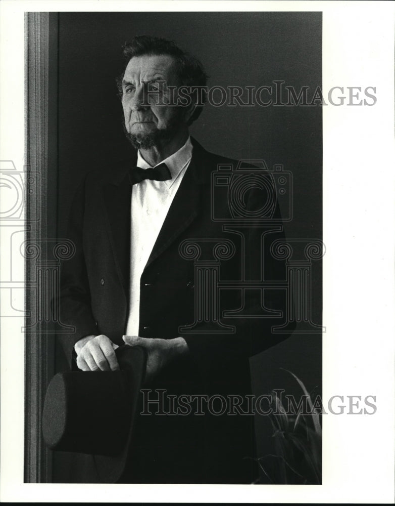 1985 Press Photo State Rep. Bob Hagan as Abraham Lincoln - Historic Images