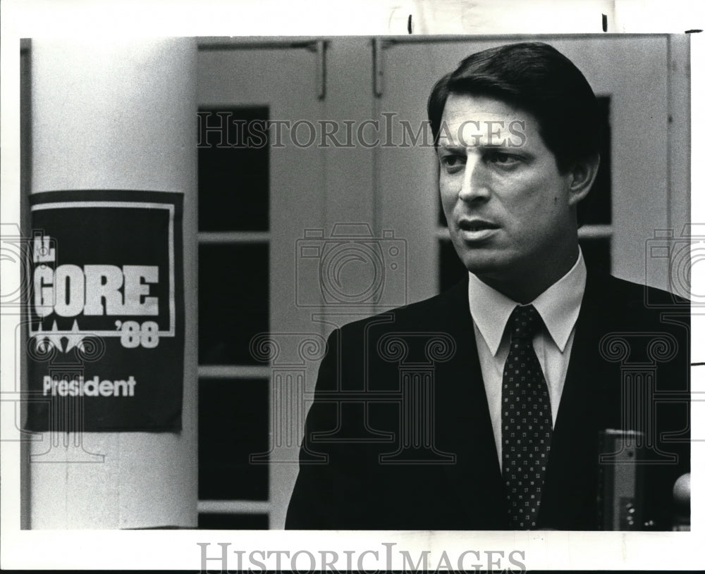 1987 Press Photo A Democratic Presidential Candidate, Senator Albert Gore - Historic Images